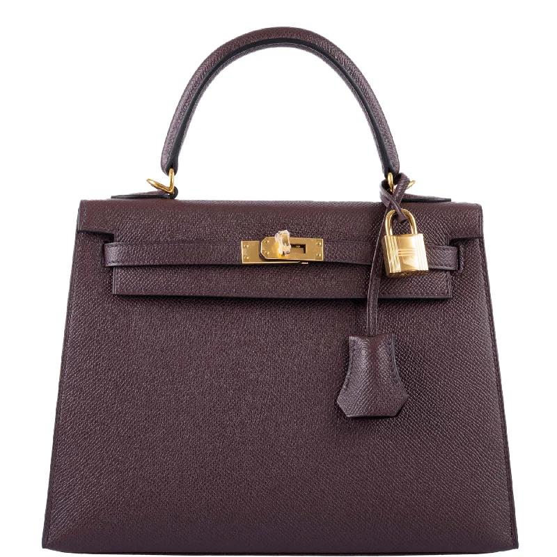 Hermès Kelly Bags in a deep emerald green for a regal lookHermès Kelly 25 Sellier Rouge Epsom with Gold Hardware